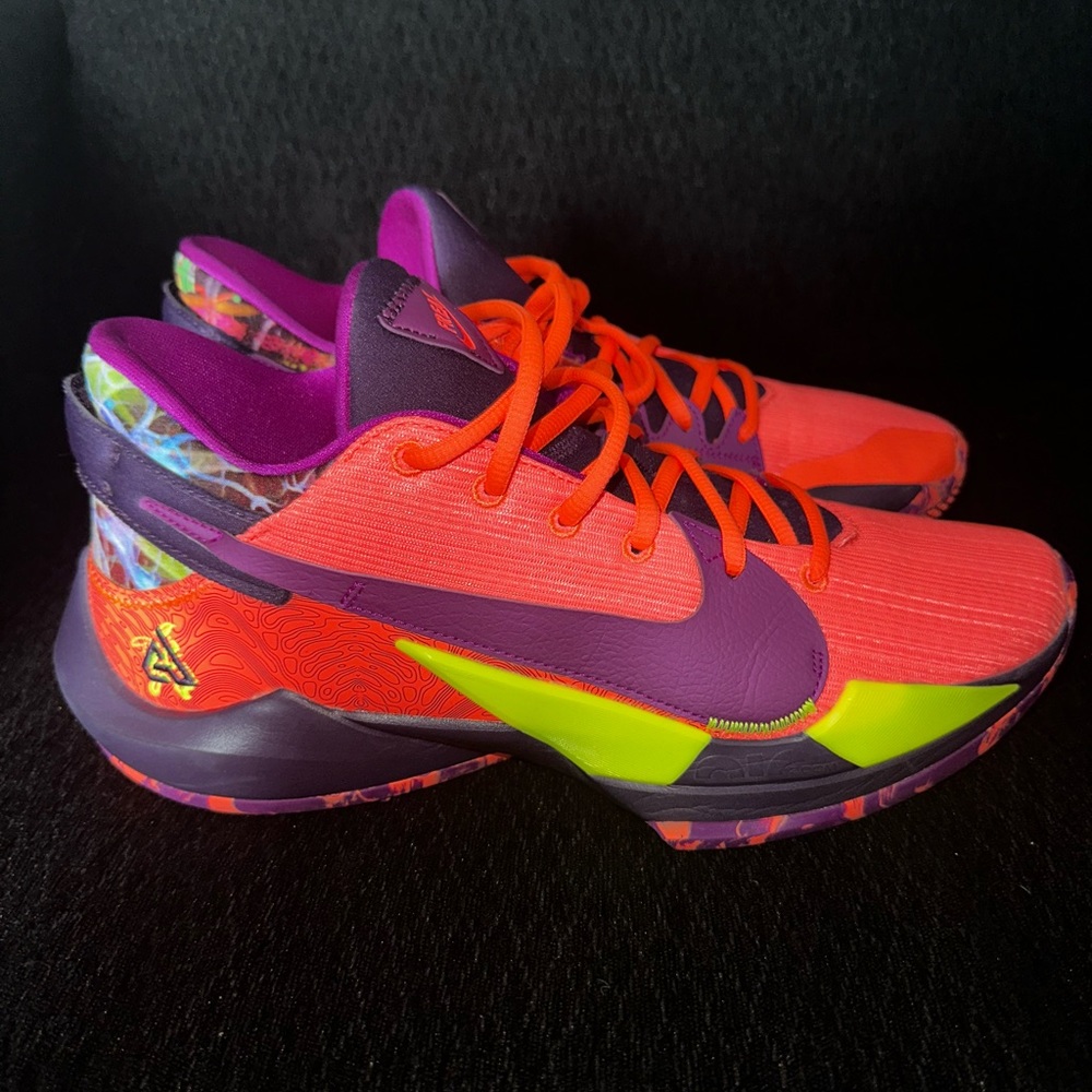 Zoom Freak 2 'Bright Mango'
